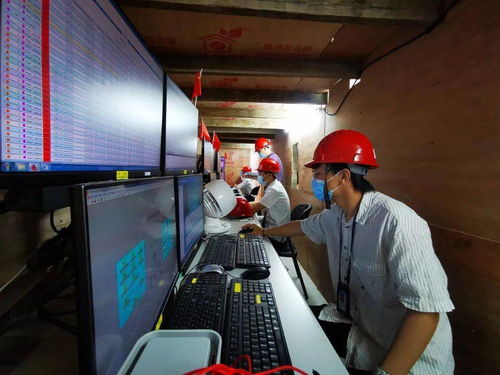 光影定格情系藍天，技能守護安全飛行——中南空管局局直職工攝影比賽暨作品展通訊設備修理側記